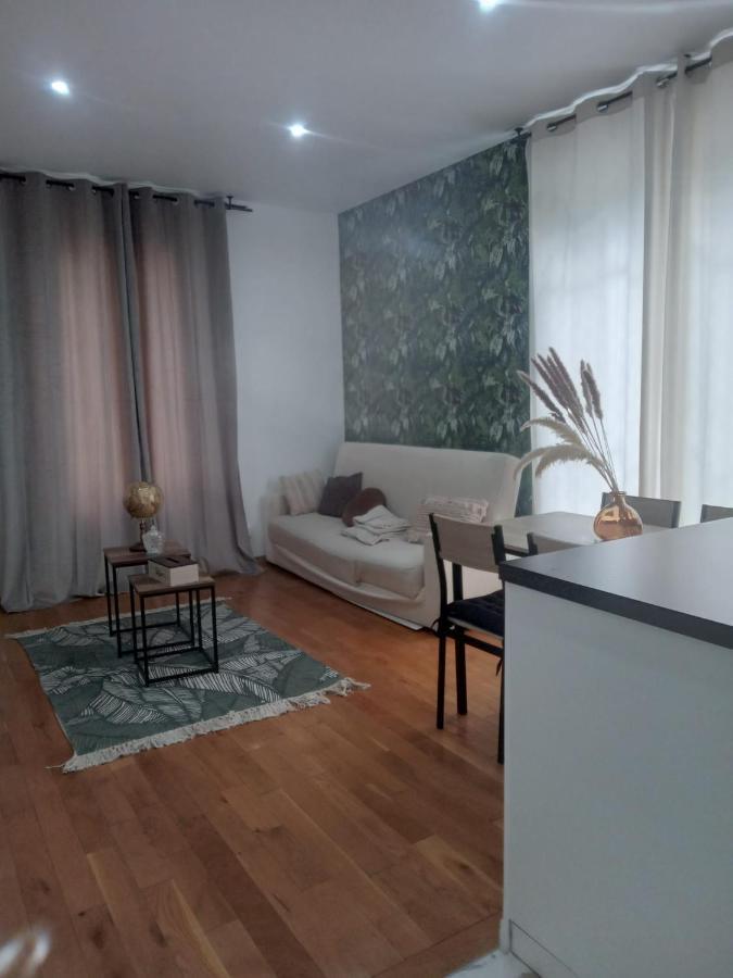 Joli Appartement De Vacances Écouen Kültér fotó