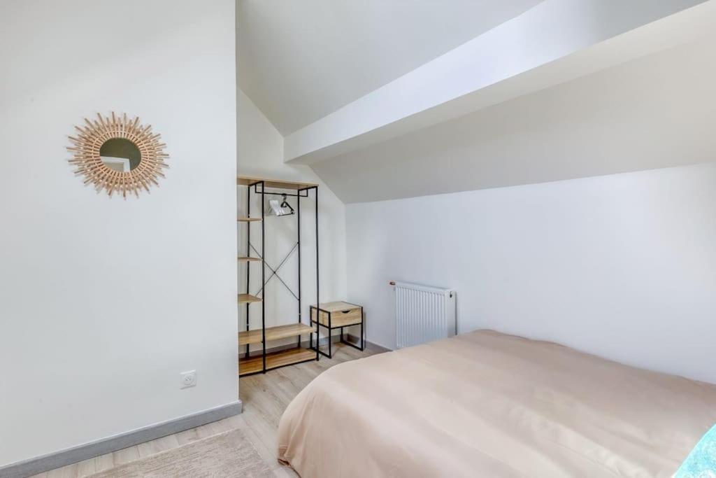 Joli Appartement De Vacances Écouen Kültér fotó