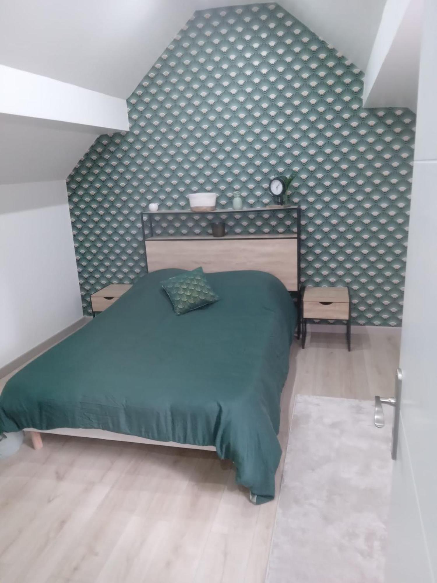 Joli Appartement De Vacances Écouen Kültér fotó
